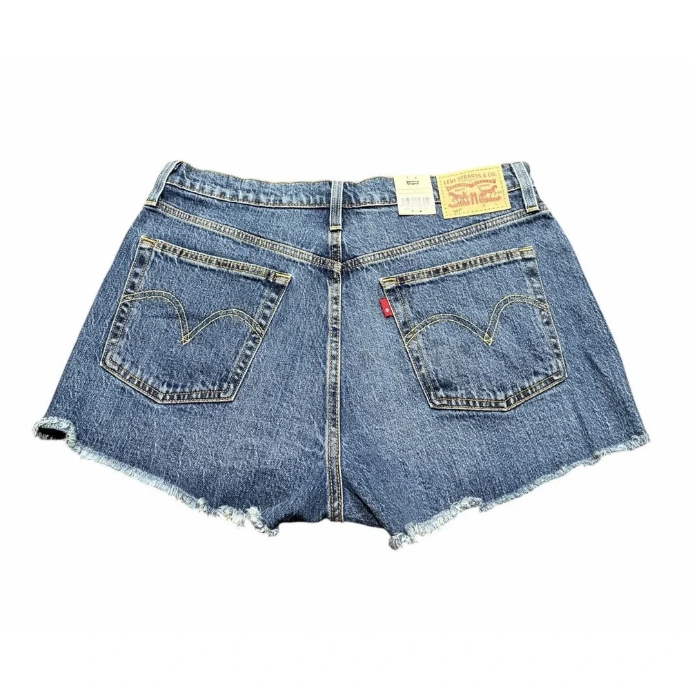 Levi's 501 NWT High Rise Women's Shorts Blue Fringe Size 31 Button Fly
